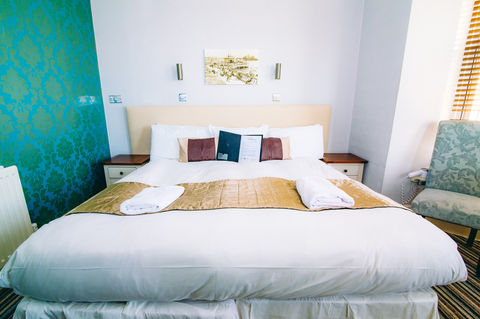 Room Image 2