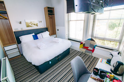 Room Image 4